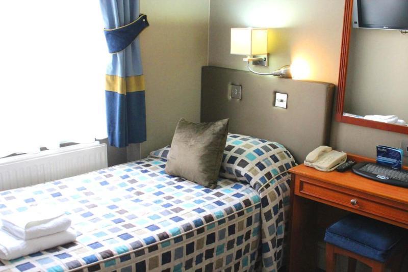 Sidney Hotel London-Victoria מראה חיצוני תמונה